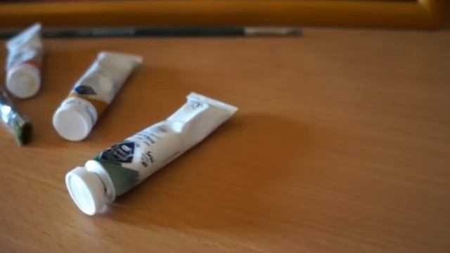Мои портреты. Нарисовала портрет маслом, карандашом и пастелью.