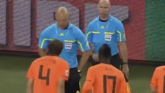 Золотой гол Иньесты!! смотреть онлайн