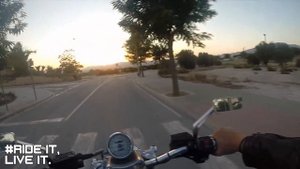 Power Wheelies | Yamaha VMAX 1200 1986 Review | First Ride