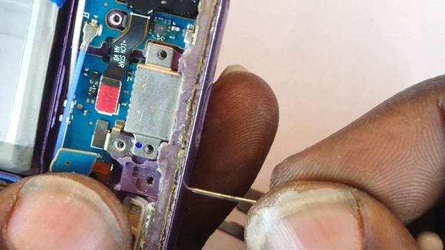Samsung Galaxy S9 plus mouse piece ( I'm not had problem); turned out to be a simple problem. смотреть онлайн