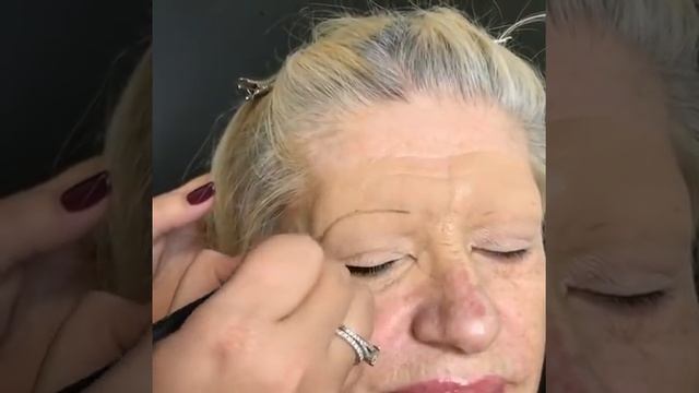 Гоар Аветисян - А ты умеешь рисовать брови там , где их нет?)))) - Goar Avetisyan смотреть онлайн