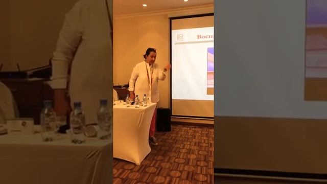 Косметолог с 20-летним стажем И.Бабахова . Уход  за жирной юношеской кожей высыпания.