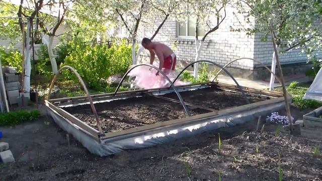 Установка самодельной мини-теплицы