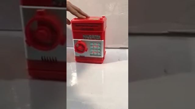 Игрушечный сейф смотреть онлайн