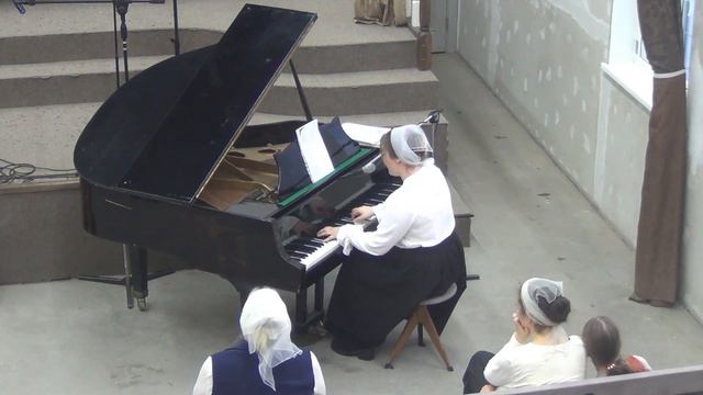 Белая Светлана - Господь, Твоя любовь святая (Пение)