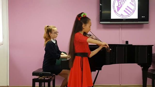 Г.Холлендер, Легкий концерт для скрипки с оркестром, 1ч., Дехтерева Олеся, 10 лет смотреть онлайн