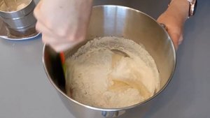 Простой пирог из кабачков к чаю. Сладкая выпечка.