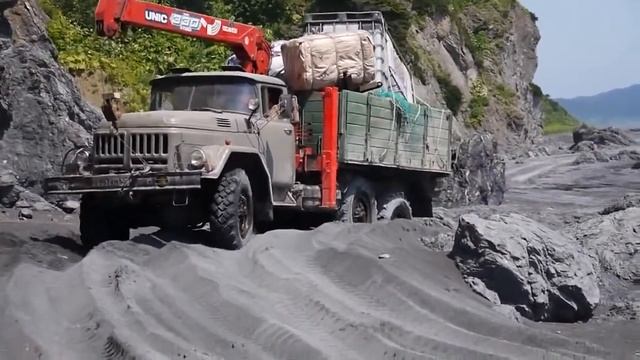 Зил 131 и черные пески смотреть онлайн