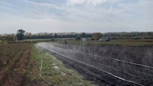 Полив «дождеванием» спрей лентой, это ещё и красиво)