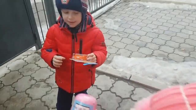 ВЛОГ! ПОКУПКА ПОДАРКОВ, КОРЕЙСКИЙ ОБЕД, БЕЛЯШИ И АППЛИКАЦИИ! смотреть онлайн