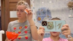 Обесцвечивание корней 6%, ESTEL 8,76 с оксидом 1/5 корни, ESTEL 10,76 и 3% оксид, полностью волосы.