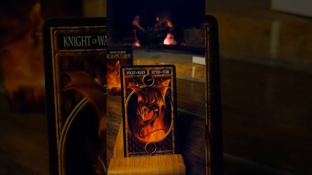 Рыцарь Жезлов колоды "Dragon Tarot Анны Стокс#значениетароРыцарьЖезлов#полныйобзорДраконтаро#