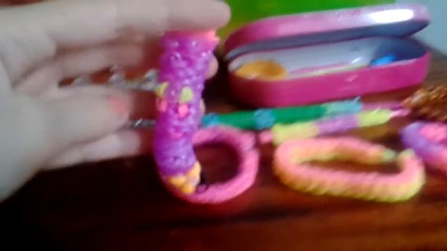 Все мои поделки из резинок,3д фигурки,браслеты и чехлы смотреть онлайн