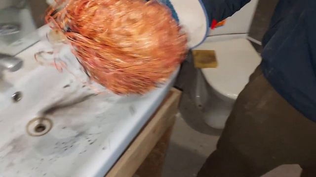 Сколько килограммов меди выйдет из ПВС и интернет кабеля?! смотреть онлайн