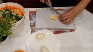 Салат с Куриной грудки и корейской моркови очень аппетитный!!