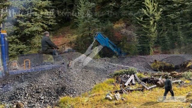 Unimog reopening gold mine adit смотреть онлайн