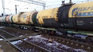 ЧМЭ3-3739 С ДЛИННЫМ СОСТАВОМ ИЗ ЦИСТЕРН