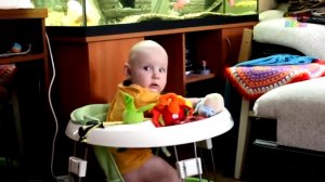 Смешные дети боятся игрушек. Приколы с детьми | Best Of Funny Babies Scared Of Toys Compilation