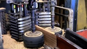 The process of production of wooden shingles. Technology / Процесс изготовления деревянной черепицы