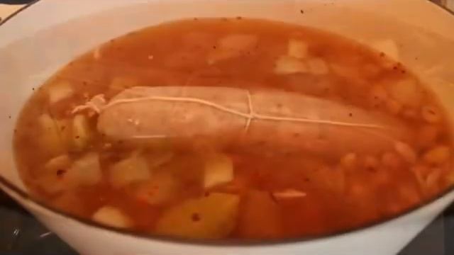 КОТЕЧИНО С СУПОМ ИЗ ФАСОЛИ смотреть онлайн