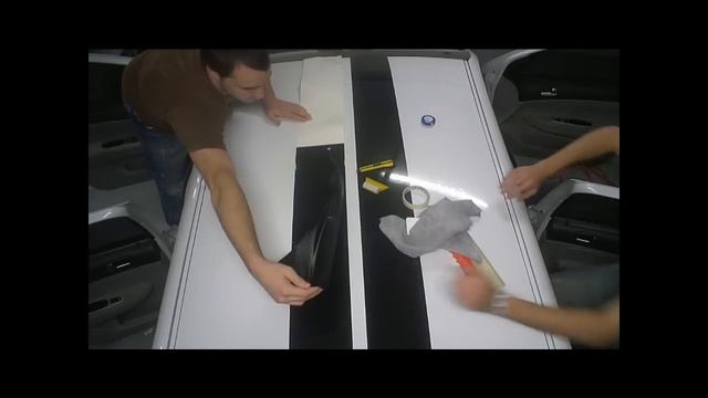 2005 Cobalt Roof Racing Stripes Install смотреть онлайн
