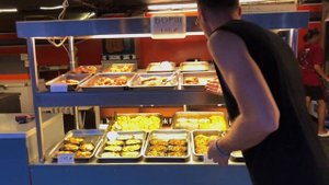 Русский рынок Пратамнак в Паттайе. Конец сезона.