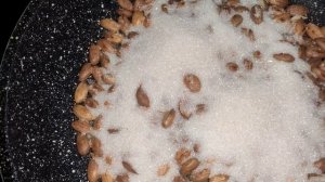 Абрикосовые косточки.                       apricot kernels