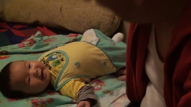 Как смеется младенец