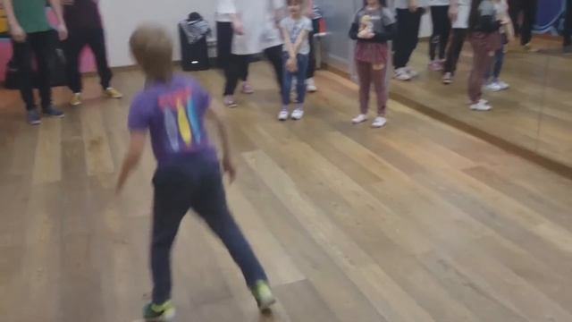 Полина Симонова на мастер-классе с THE UNITY CREW смотреть онлайн