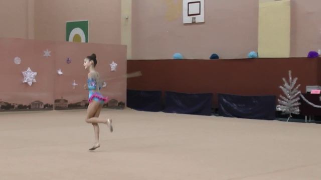Ребенок Ксенія (скакалка) 20.12.2015 Художественная гимнастика. "Зимова казка 2015" смотреть онлайн