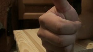 Как прикрутить крышку табуретки