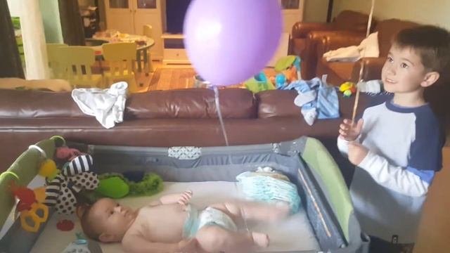 Любимое занятие малышам 3-6 месяцев смотреть онлайн