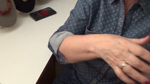 Украшение на шею из шнура.