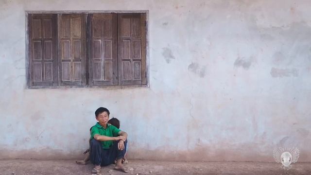 Бедная деревня в Лаосе. Голожопики Лаос смотреть онлайн