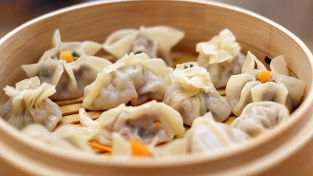 Пельмени с двойной начинкой смотреть онлайн