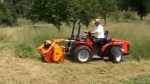 Antonio Carraro TTR 4400 HST beim1 Antonio Carraro Treffen 2011.wmv