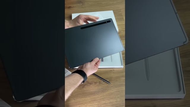 Samsung Tab S8 Ultra - гигантский Android планшет ?