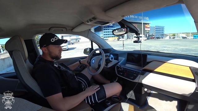 Обзор BMW i3: Дизайн опередивший время / Со старта пуля / Электричка и бензин 2 в 1 смотреть онлайн