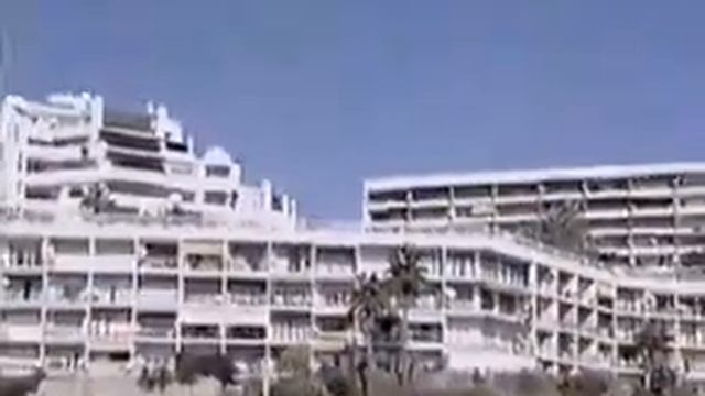 Аварийная посадка пассажирского самолёта в городе. смотреть онлайн