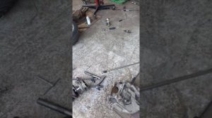 Замена передних амортизаторов BMW E60 31326764461