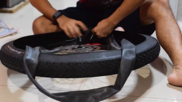 got a little tire upgrade | continental race king смотреть онлайн