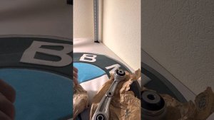 Отличие Оригинальных передних поперечных рычагов BMW G05 G06от восстановленных