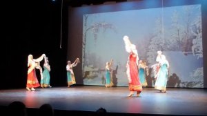 Carousel "Вдоль по улице метелица метет"