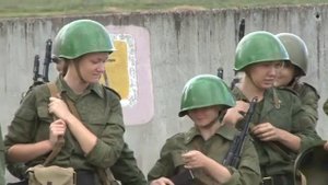 К бою готовы! Курсантки Военной академии связи