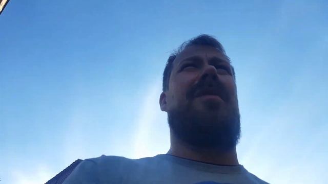 Забор с кирпичными столбами и заполнением профлистом