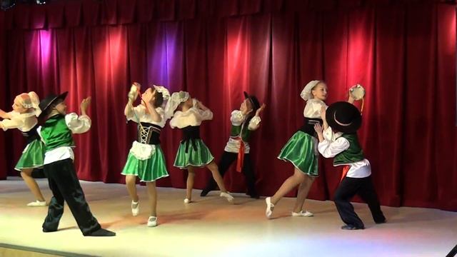 Итальянский танец Тарантелла смотреть онлайн