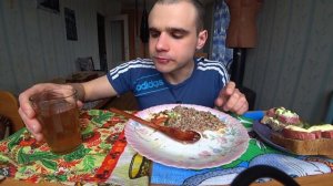 МУКБАНГ АСМР ГРЕЧКА / ЯИЧНИЦА / ЯЙЦО ВАРЕНОЕ / САЛАТ / БУТЕРБРОДЫ / СОУС/ ОБЕД/ ASMR Mukbang #483
