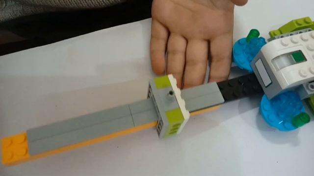 Lego We Do 2.0 Guitar Instructions with Scratch Programming смотреть онлайн