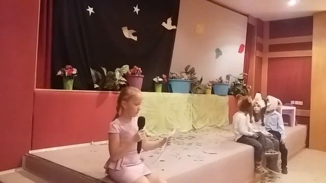 Сказка"Осенний лес".Выступление учеников. смотреть онлайн