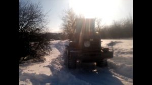 борьба со снегом откапываем т150 и ночная чистка дорог и вытаскиваем т150 2018